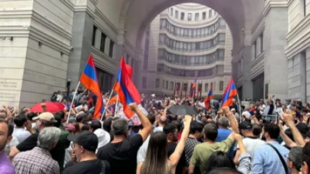 ԱԳՆ շենքի դիմաց կատարված խուլիգանության դեպքի վարույթով ևս երկու անձի մասով նախաքննությունն ավարտվել է