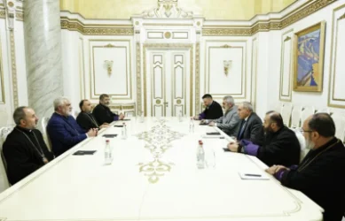 Ակնկալում ենք՝ Գարեգին Բ կաթողիկոսը կամովին հանգստյան կկոչվի, և նոր ընտրություններ կկազմակերպվեն. եպիսկոպոսներ