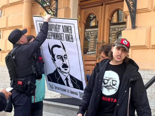 Ալիև, մի բարկացրու Ռուսաստանին․ ցույցեր՝ ընդդեմ Ադրբեջանի նախագահի