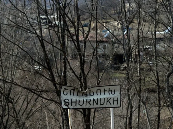 Շուռնուխում թշնամու հսկողության տակ անցած տներից երկուսը վերածվել են զորանոցի. վարչական ղեկավար