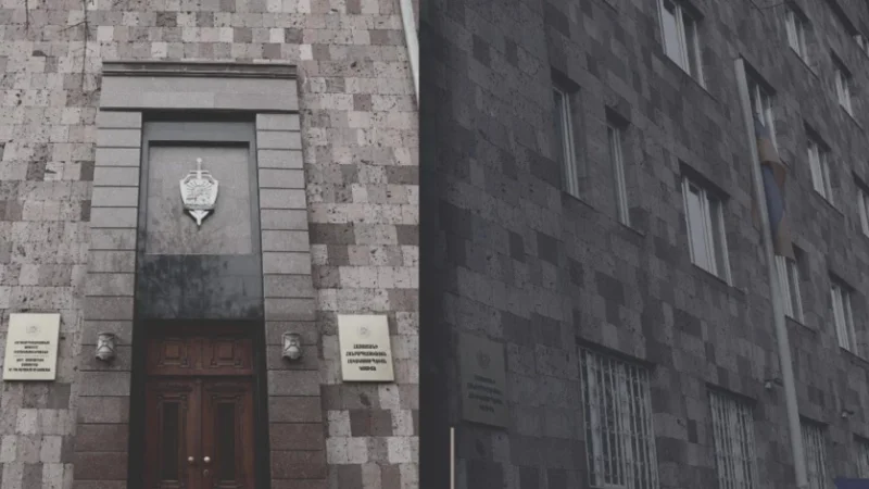 Պաշտոնյաները ոսկեջրած արծաթյա ժամացույցներ են նվեր ստացել․ «Հետք»