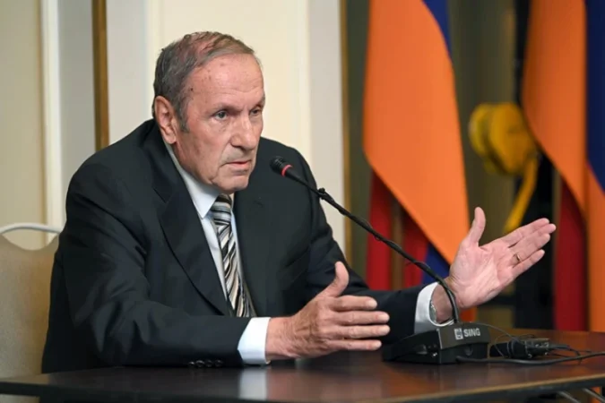 Զանգեզուրի տրանսպորտային հանգույցի վերահսկողությունը պետք է իրականացվի բացառապես Հայաստանի կողմից. Լևոն Տեր-Պետրոսյան