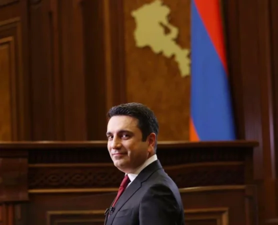 Իրական Հայաստանի քարտեզը ԱԺ նիստերի դահլիճում է. Ալեն Սիմոնյան