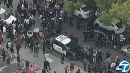 ՏԵՍԱՆՅՈՒԹ. Գլենդելում  ԼԳԲՏ համայնքի ու աշակերտների ծնողների միջև բախումներ են եղել