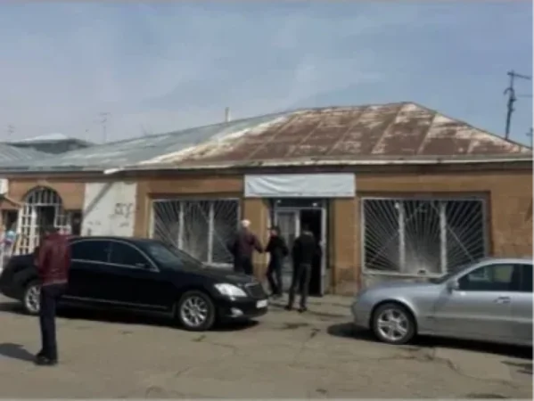 Կուսակցականներ, պաշտոնյաներ` Գյումրիի ՔՊ նախընտրական շտաբում