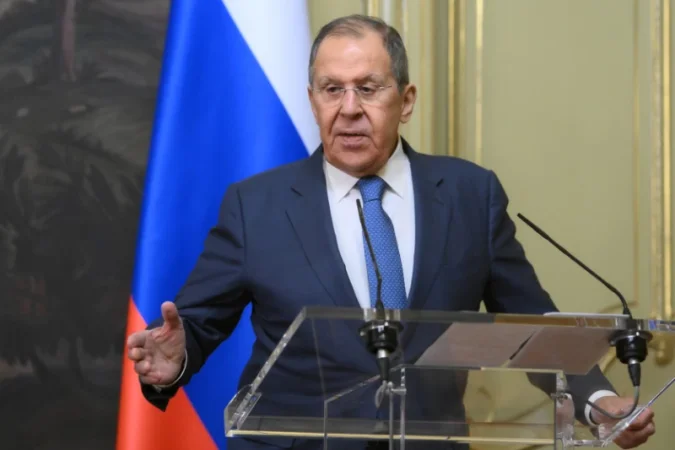 Նա հայտնի է բացարձակ անգրագիտությամբ. Լավրով