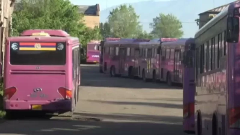 Հակոբ Կարապետյանը մանրամասներ է հայտնում հասարակական տրանսպորտի աշխատանքի հետ կապված խնդրի վերաբերյալ