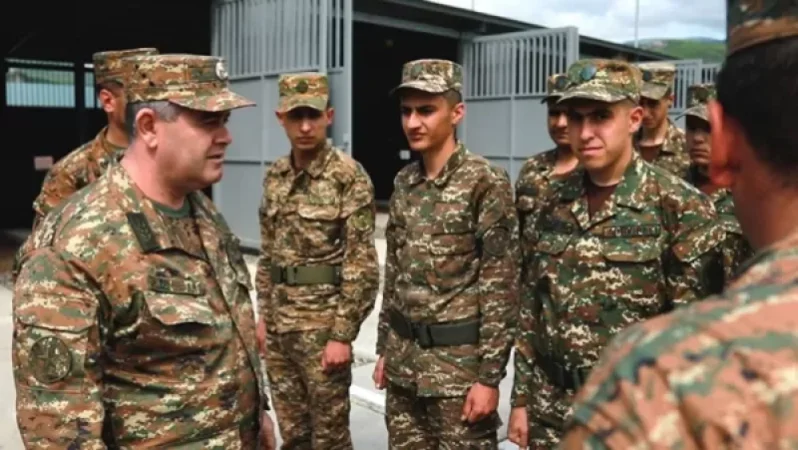 Արտակ Դավթյանն աշխատանքային այցով եղել է հյուսիս-արևելյան ուղղությամբ տեղակայված զորամասերում