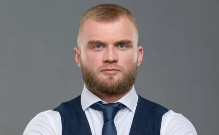 Ոչ ոք չի ուզում շփվել նողկալի վարչակազմի ներկայացուցիչների հետ․ Դմիտրուկ