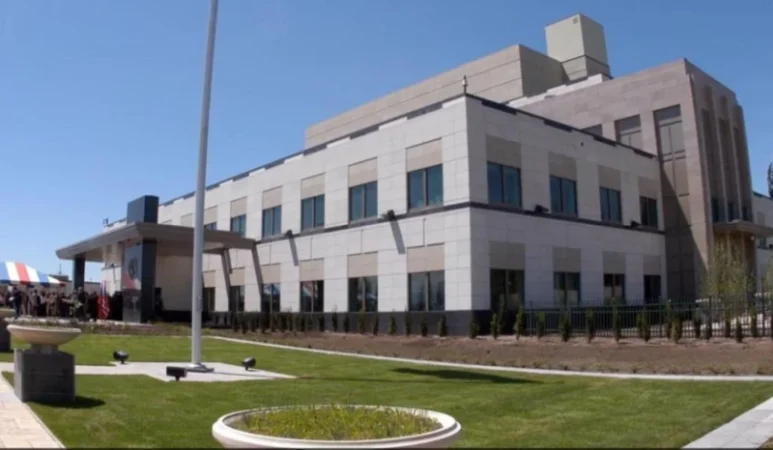 Ոչ ծանր հանցանքը կարող է վիզայի մերժման պատճառ դառնալ.  ՀՀ-ում ԱՄՆ դեսպանություն