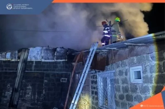 Գյումրիում տուն է այրվել