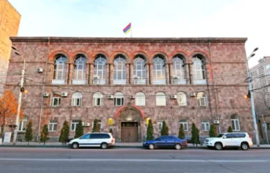 Թաղապետարանի նախկին ու ներկա պաշտոնյաներ են ձերբակալվել