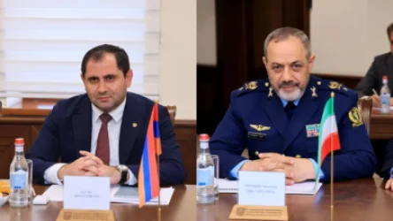 Հայաստանի ՊՆ նախարարը և Իրանի պաշտոնակիցը մի շարք հարցեր են քննարկել