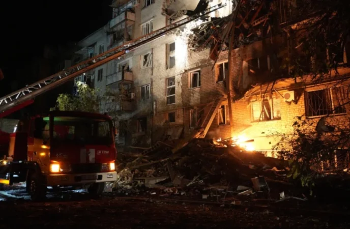 Ուկրաինայի շրջանները ռմբակոծվում են․ կան զոհեր, այդ թվում՝ երեխաներ․ Զելենսկի