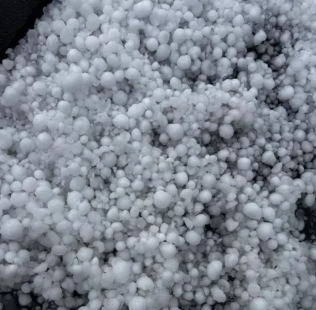 Արթիկում ուժեղ պտտահողմի և խոշոր կարկուտի հետևանքները