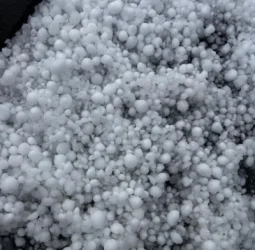 Արթիկում ուժեղ պտտահողմի և խոշոր կարկուտի հետևանքները