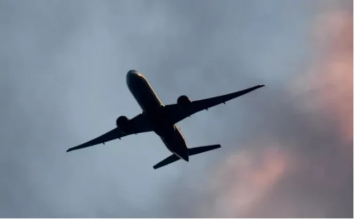 Երևան-Մոսկվա չվերթն իրականացնող ինքնաթիռը հարկադրված վերադարձել է՝ օդանավում տեղի ունեցած սկանդալի պատճառով