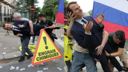 Մակրոնի գողացված արձանը՝ ՌԴ դեսպանատան դիմաց