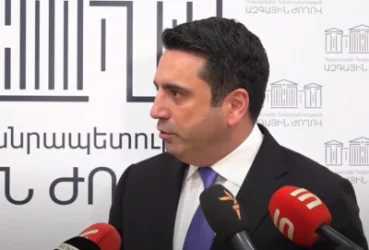 Թող գնա, ամուսնանա, թոռներին մեծացնի. Ալեն Սիմոնյանը՝ կաթողիկոսին հեռացնելու մասին