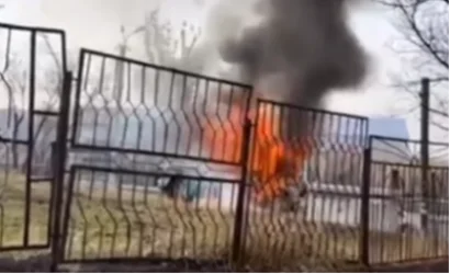 ՏԵՍԱՆՅՈՒԹ․ Երևանի դպրոցներից մեկի դիմաց մեքենա են պայթեցրել․ մանրամասներ