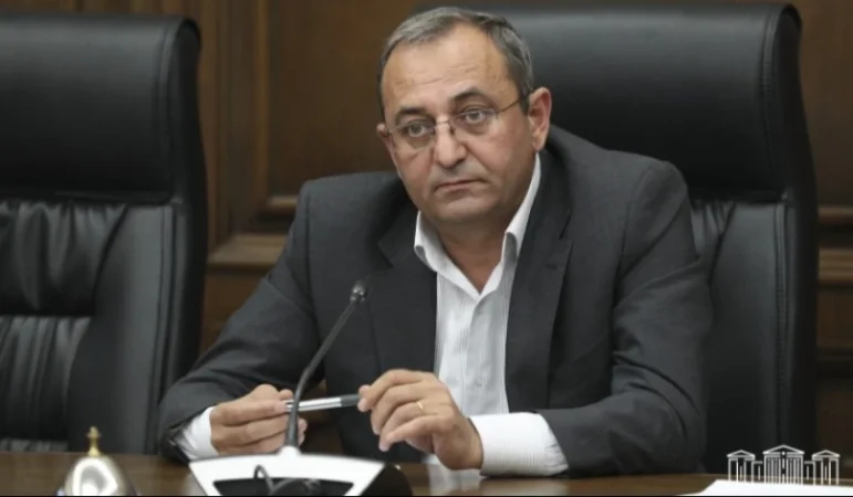 Պետական մակարդակով հերթական կլյաուզա. Արծվիկ Մինասյան