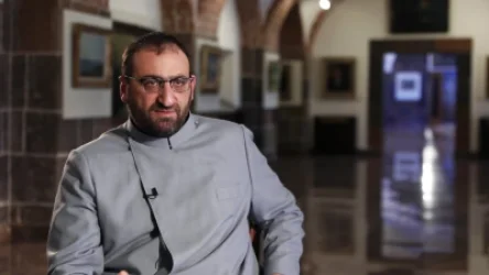 Արշակ Սրբազանը՝ Աննա Հակոբյանի գրառման մասին