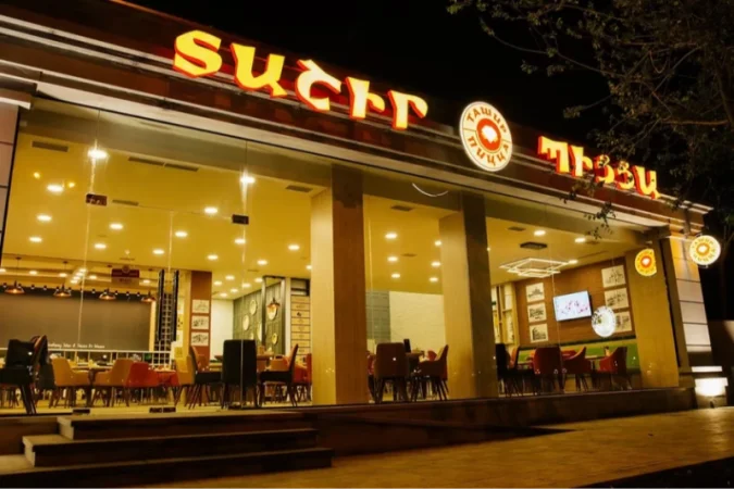 Կասեցվել է Սամվել Կարապետյանին պատկանող «Պիցցա Տաշիր» հանրային սննդի կետերից 2-ի գործունեությունը