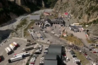 Հայկական մեքենաները չեն կարողանում հատել վրացական մաքսակետը. Հետք