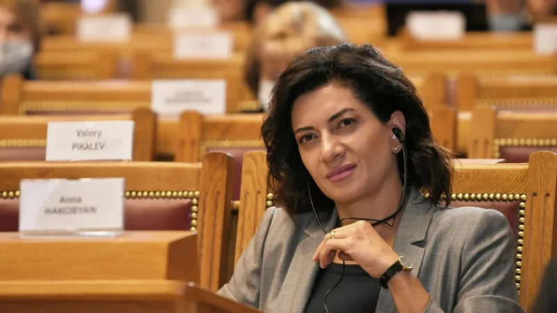 Կրթվե’նք և որակները չայլասերե’նք. Աննա Հակոբյան