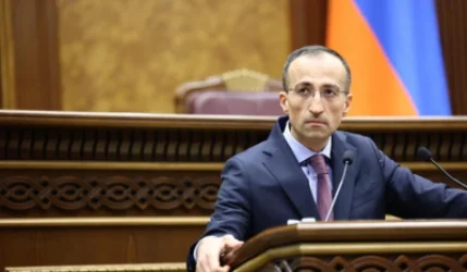 Անհայրենիք ստահակներ. դուք դեռ երկար կլիզեք մեր բանտերի ճաղերը. Թորոսյան