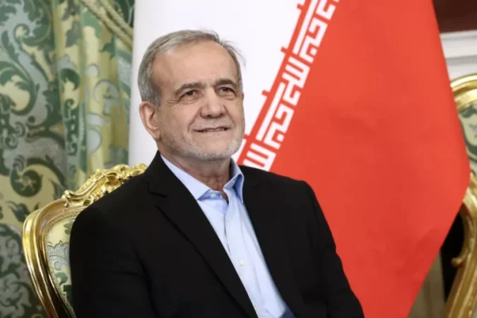 Իրանի նախագահը ցանկանում է զարգացնել հարաբերությունները Ադրբեջանի և Թուրքիայի հետ