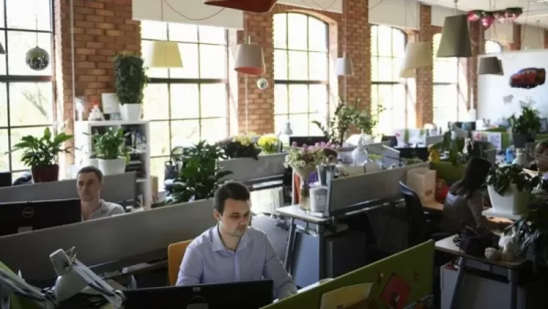 Ռուսաստանից հեռացած ընկերությունները շարունակում են աշխատավարձ վճարել 200 հազար աշխատակցի. FT