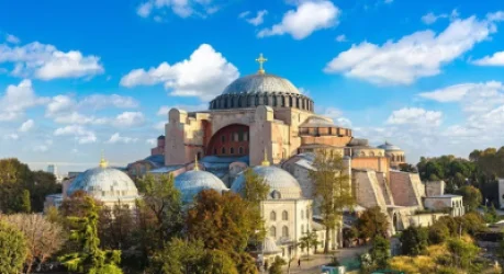 Թուրքիայում փորձել են հրկիզել Սուրբ Սոֆիա տաճարը