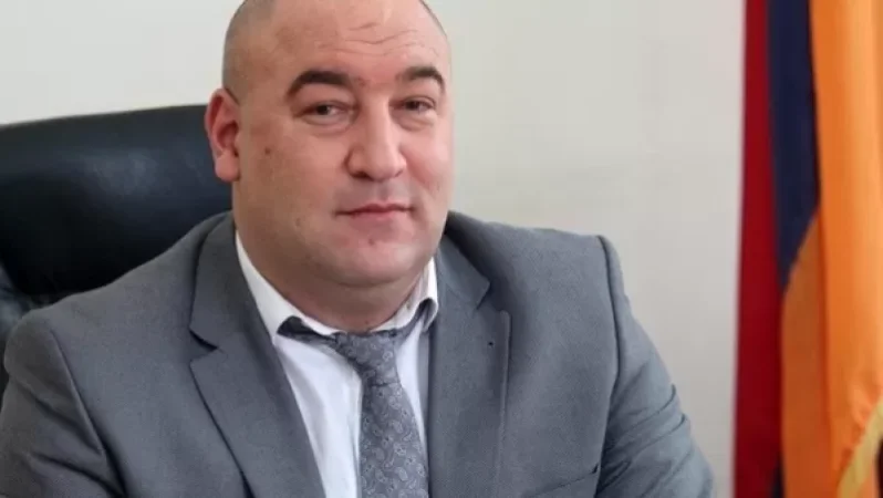 Դատարանը մերժեց Մանվել Փարամազյանի պաշտպանների բողոքը. նրանք լքեցին դատարանի դահլիճը