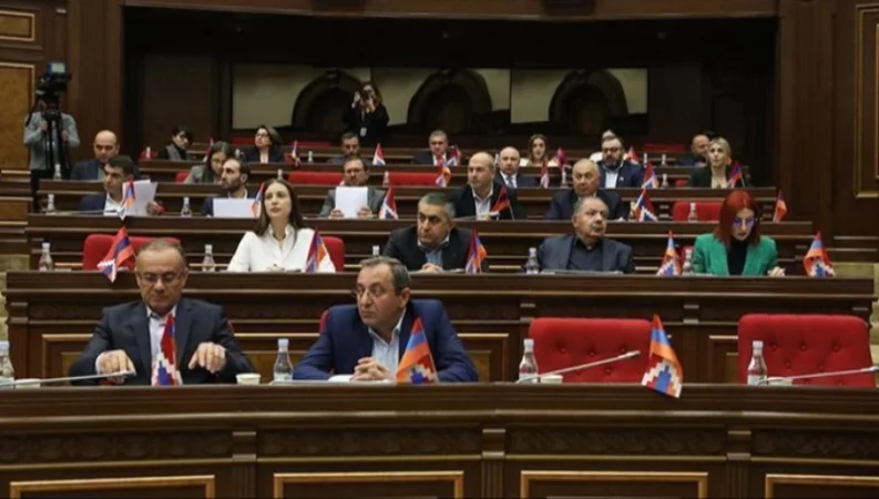 Հնարավոր է դուրս գալ պարտադրվող պարտությունների այս արատավոր շղթայից. «Հայաստան» խմբակցություն