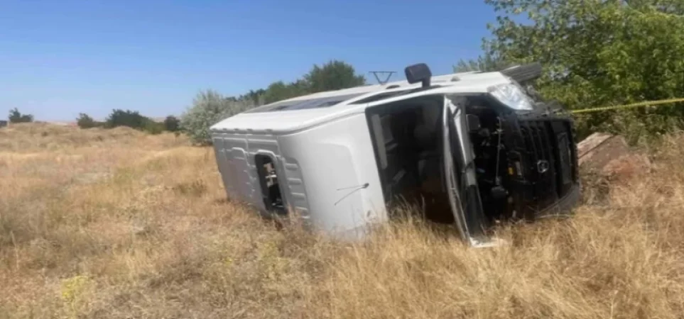 Գյումրի-Մարմաշեն ավտոճանապարհին միկրոավտոբուս է կողաշրջվել․ կա տուժած