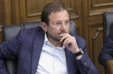 Նիկոլ Փաշինյանը միշտ իրեն զոհի տեղ է դնում. Մանուկյան