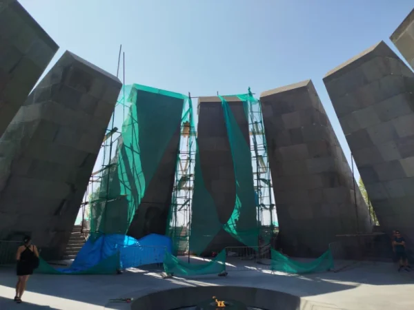 Անդրեասյանը՝ Ծիծեռնակաբերդի հուշահամալիրի ու թանգարանի վերանորոգման մասին