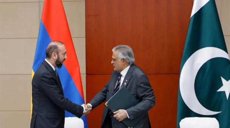 Միրզոյանը հանդիպել է Պակիստանի ԱԳ նախարարի հետ