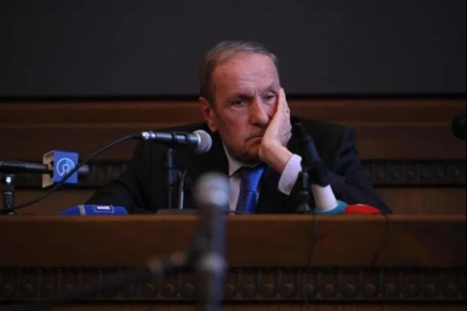 Սույն գրառմամբ ես փակում եմ «քարոզների» իմ էջը․ Լևոն Տեր-Պետրոսյան