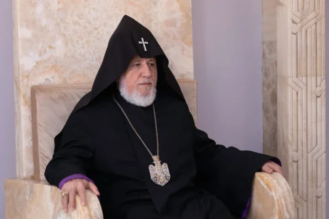 Համախմբվենք հանուն մեր պետականության զորացման ու ամրապնդման. Գարեգին Բ-ի ուղերձը Արցախի անկախության օրվա առիթով