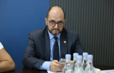 Հոգևոր հայրերին մեր ժողովուրդն իշխանություն չի տալու․ Արայիկ Հարությունյան