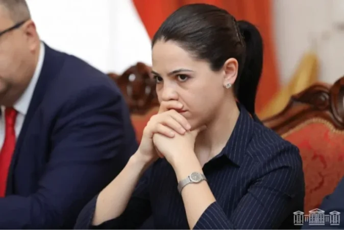 Հայաստանը տարբեր փուլերում ղեկավարած անձինք շարունակում են իրենց «անսխալականության» մրցույթը. Տաթևիկ Հայրապետյան