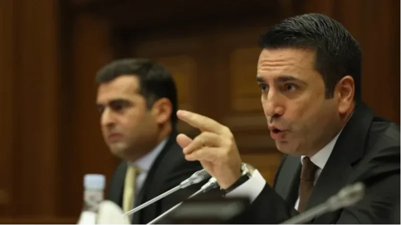 Դու կյանքո՞ւմ էիր Սերժ Սարգսյանին մոտիկից տեսնելու, հետը մի սեղանի շուրջ նստելու. Ալեն Սիմոնյան