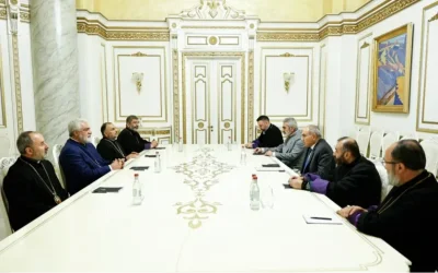 Գարեգին Բ-ին հանգստի կոչելու պահանջով եպիսկոպոսները հավաք կանցկացնեն Մայր Աթոռում