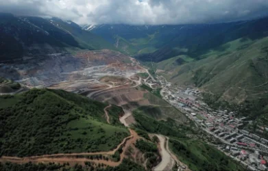 Զանգեզուրի կոմբինատի նախկին փոխտնօրենը Հակակոռուպցիոն դատարանում էր․ մանրամասներ