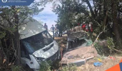 Խոշոր վթար Էջմիածին-Արմավիր ավտոճանապարհին. կան տուժածներ