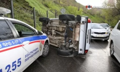 Խոշոր վթար Հրազդանի կիրճում․ Niva-ն կողաշրջվել է