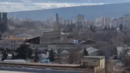 ՏԵՍԱՆՅՈՒԹ. Թբիլիսիում մոլեգնում են փոթորիկ քամիներ