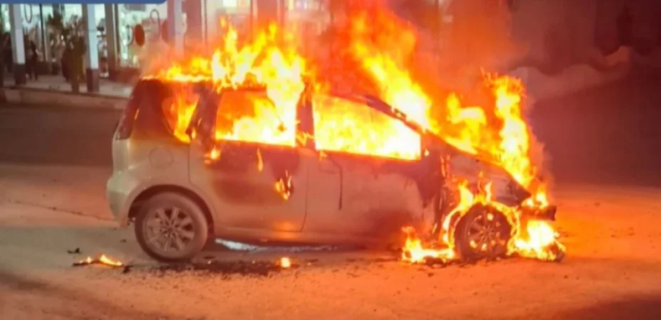 Օհանովի փողոցում այրվել է ավտոմեքենա. կա տուժած